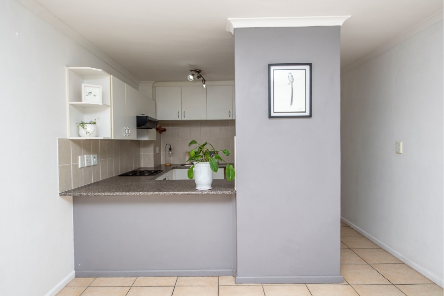 1 Bedroom Property for Sale in Silver Oaks Western Cape